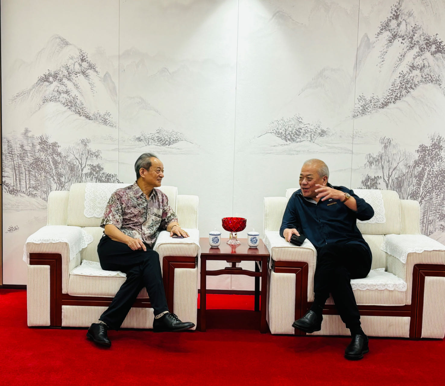 马来西亚中华大会堂总会吴添泉总会长率代表团访问中国城建集团深圳总部
